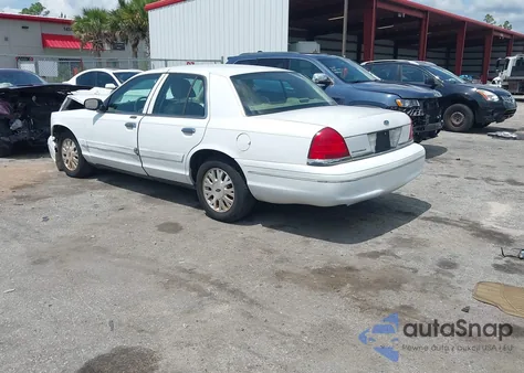 2004 Ford Crown Victoria Lx z USA, uszkodzony, nr VIN 2FAFP74W74X174187